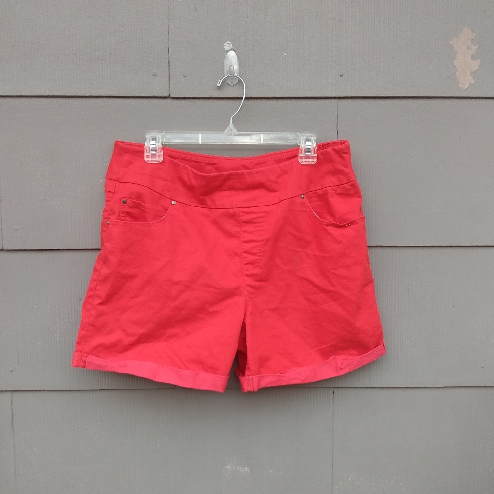 Time & True Red Shorts L